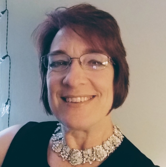 Meet your Posher, Kim - Picture 1 of 1